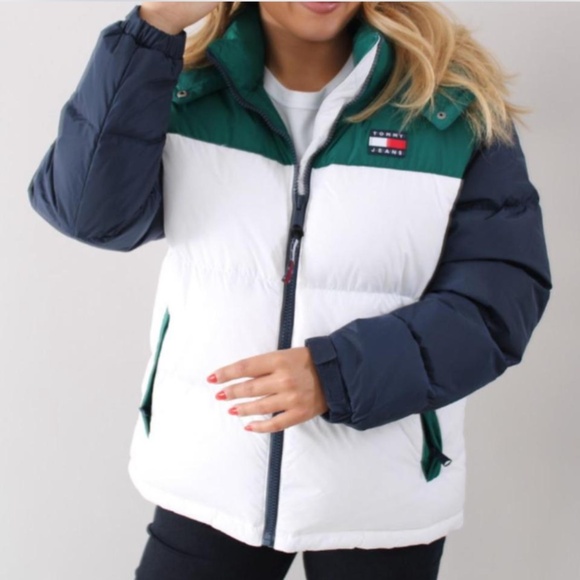 NWOT TOMMY HILFIGER SKII ALASKA INSULATED PUFFER JACKET - Picture 3 of 5